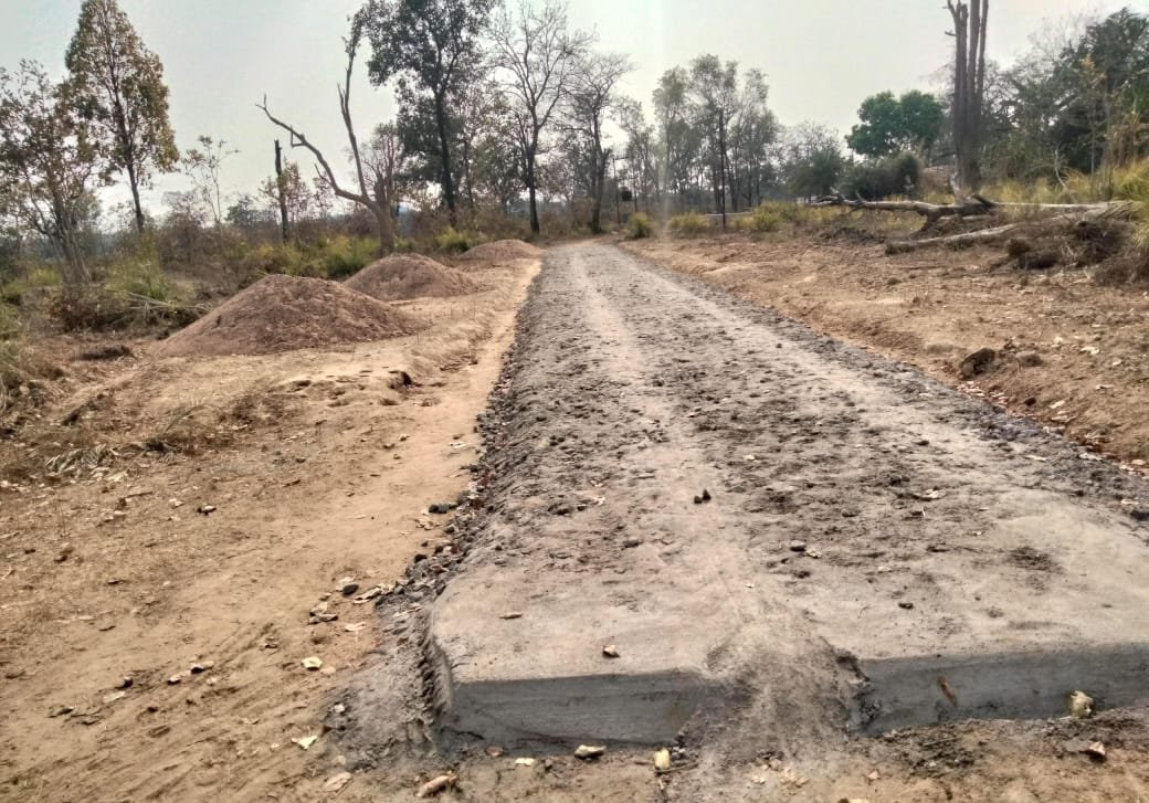 विकासकामांचे माहिती दर्शक फलक गायब